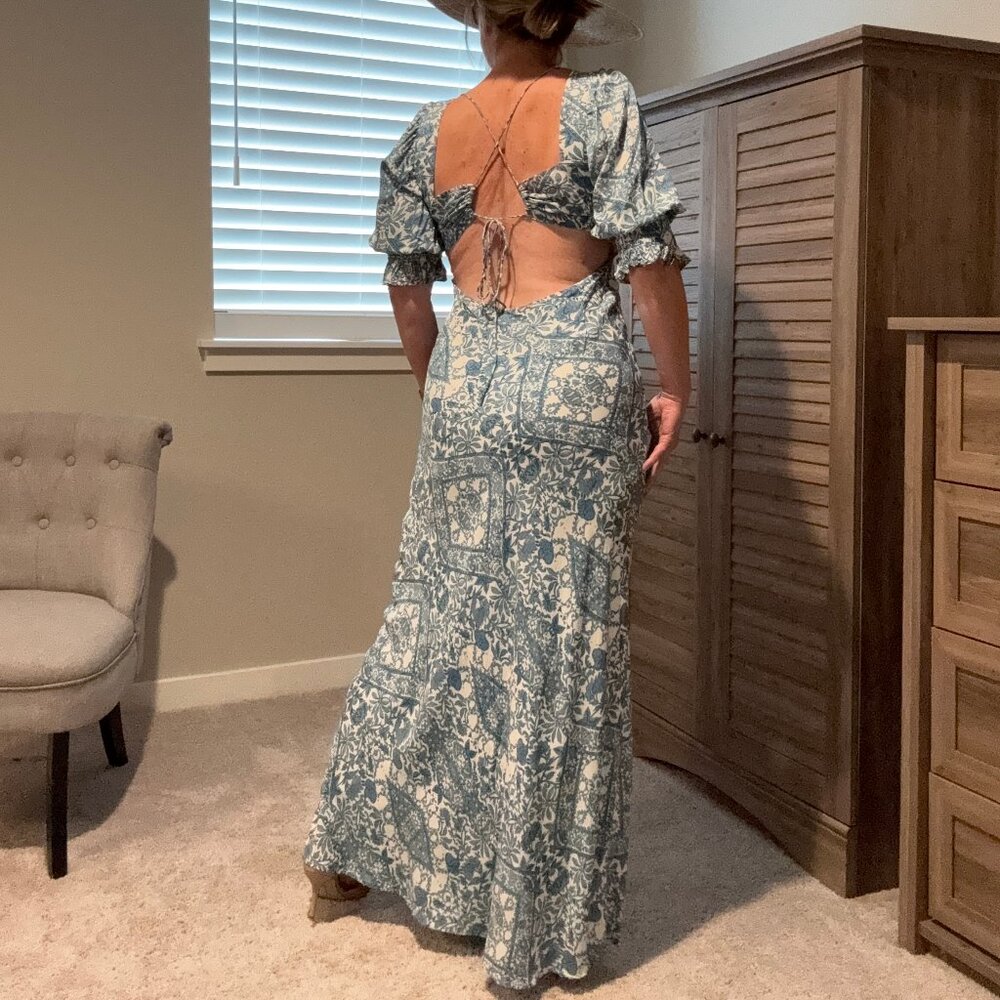 NEW VICI Maxi Dress